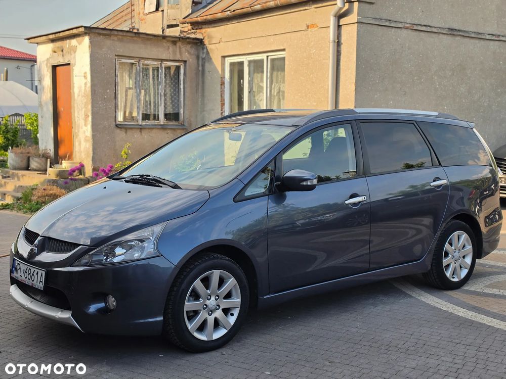 Mitsubishi Grandis - 5