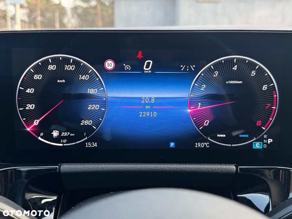 Mercedes-Benz GLA 200 AMG Line - 17