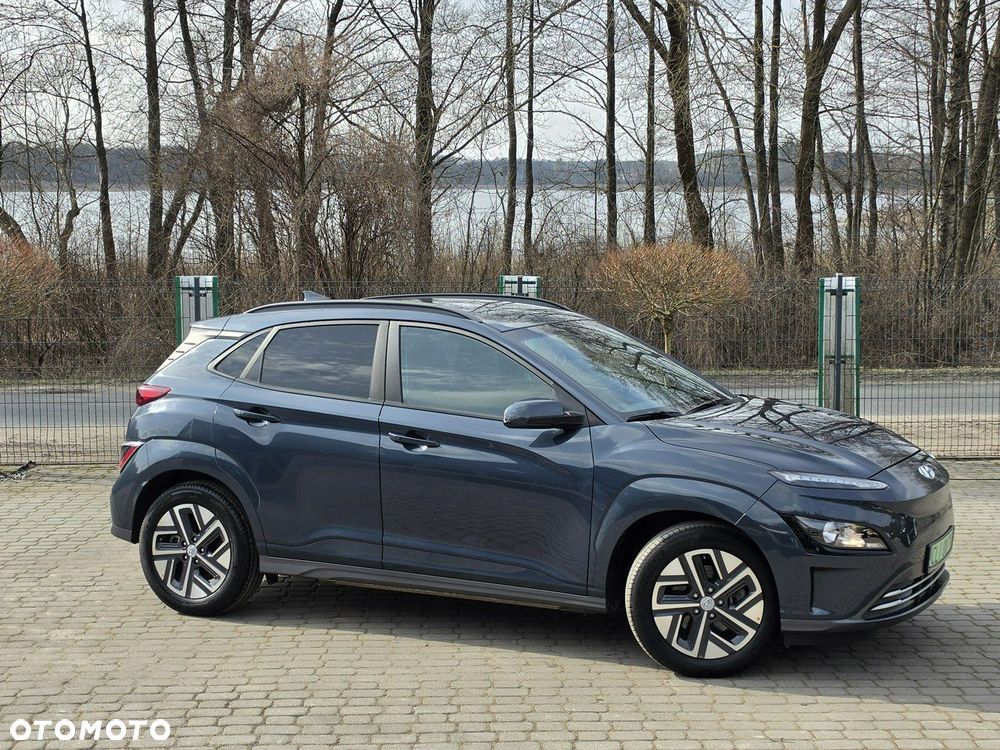 Hyundai Kona - 16