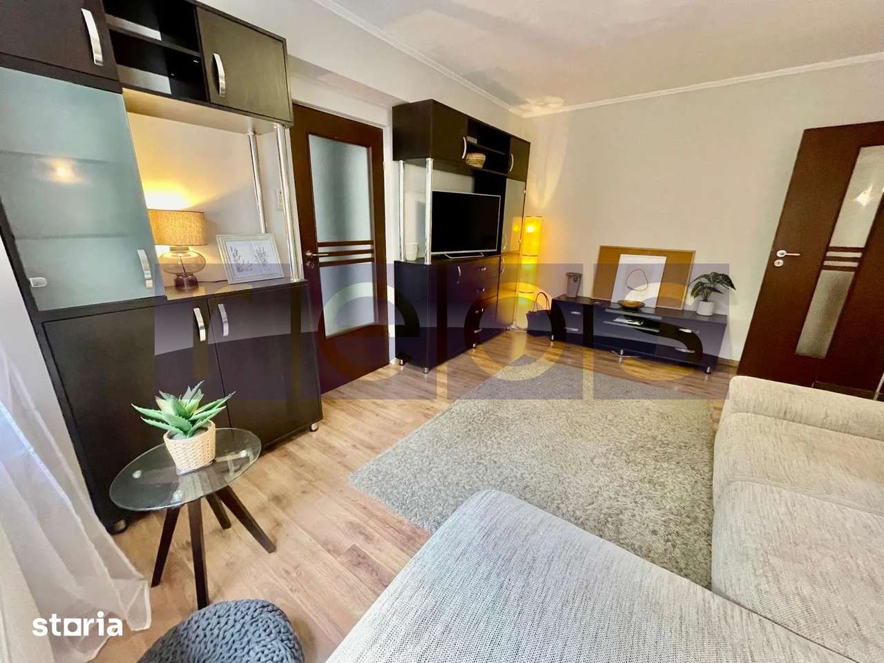 VANZARE APARTAMENT CISMIGIU ULTRACENTRAL 2 CAMERE 35MP BLOC LIRIC — fotografia 1