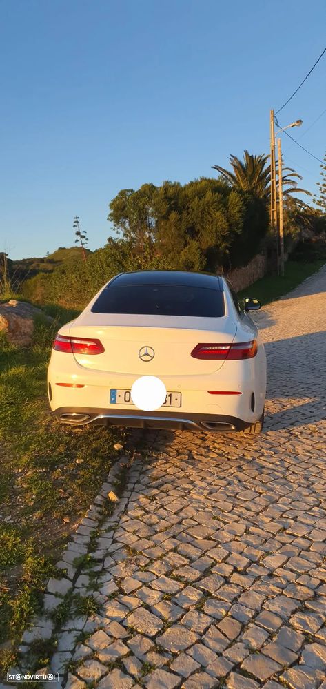 Mercedes-Benz E 220 d AMG Line - 4