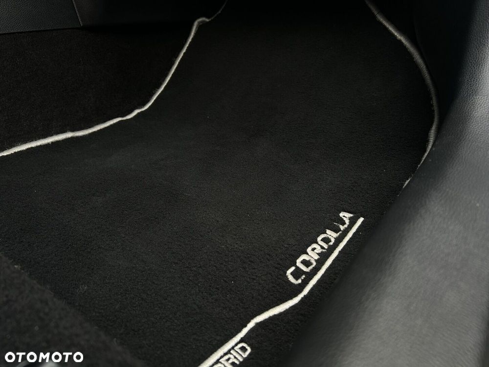 Toyota Corolla 1.8 Hybrid Comfort - 39