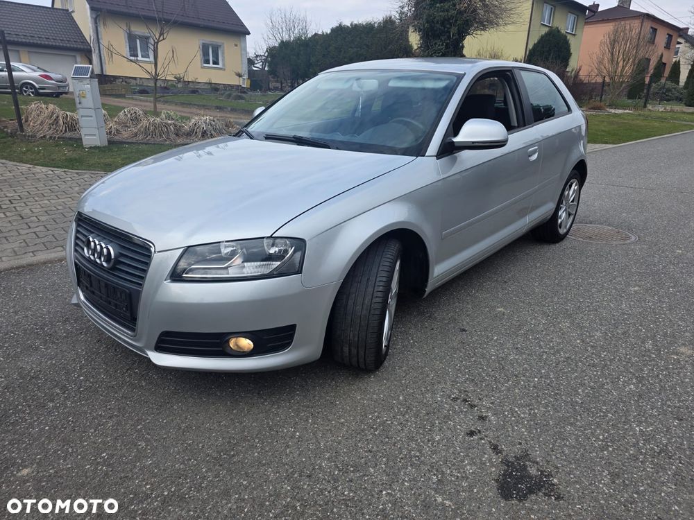 Audi A3 3-drzwiowe 1.6 Ambition - 29