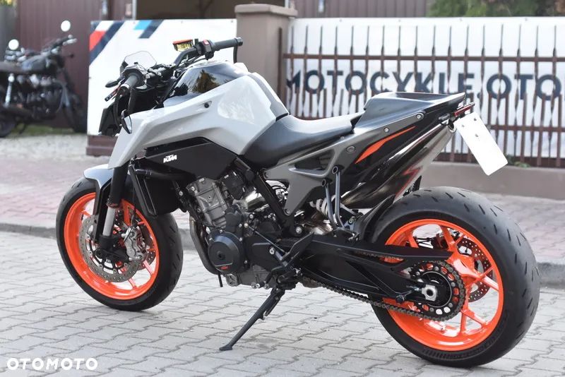 KTM Duke - 21