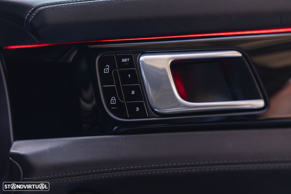 Porsche Panamera Turbo S E-Hybrid - 30
