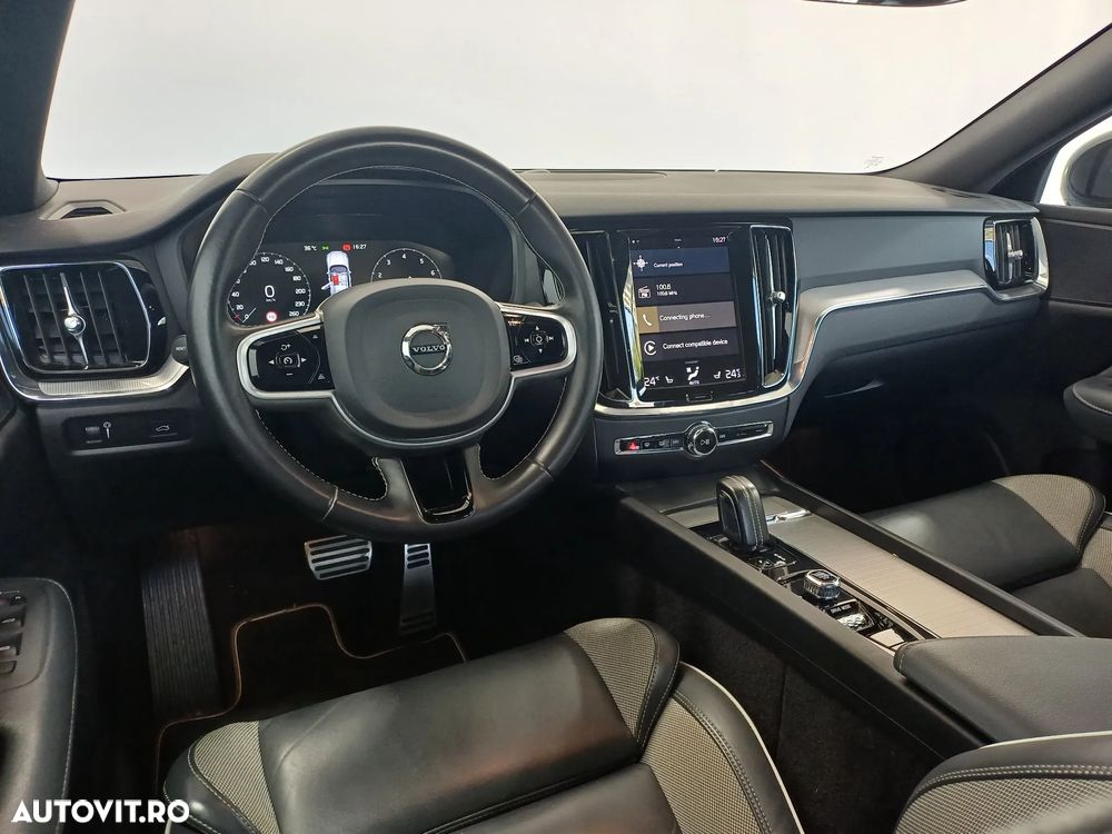 Volvo S60 B4 MHEV AT Plus Dark - 7