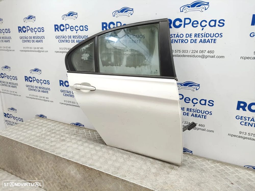 Porta Tras Traseira Direita BMW Serie 3 F30 Sedan Carro 2011 - 2018 - 2