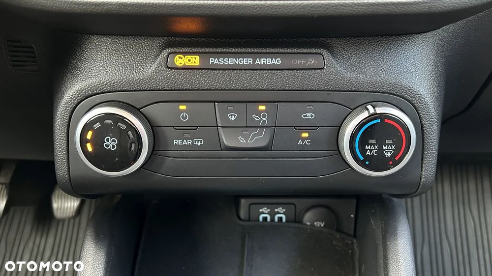 Ford Focus 1.0 EcoBoost Trend - 11