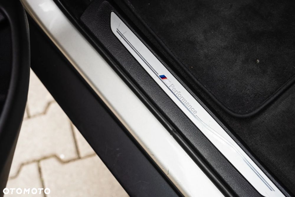 BMW X6 xDrive30d - 27