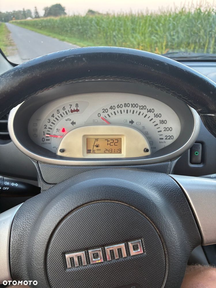 Daihatsu Sirion 1.3 - 13