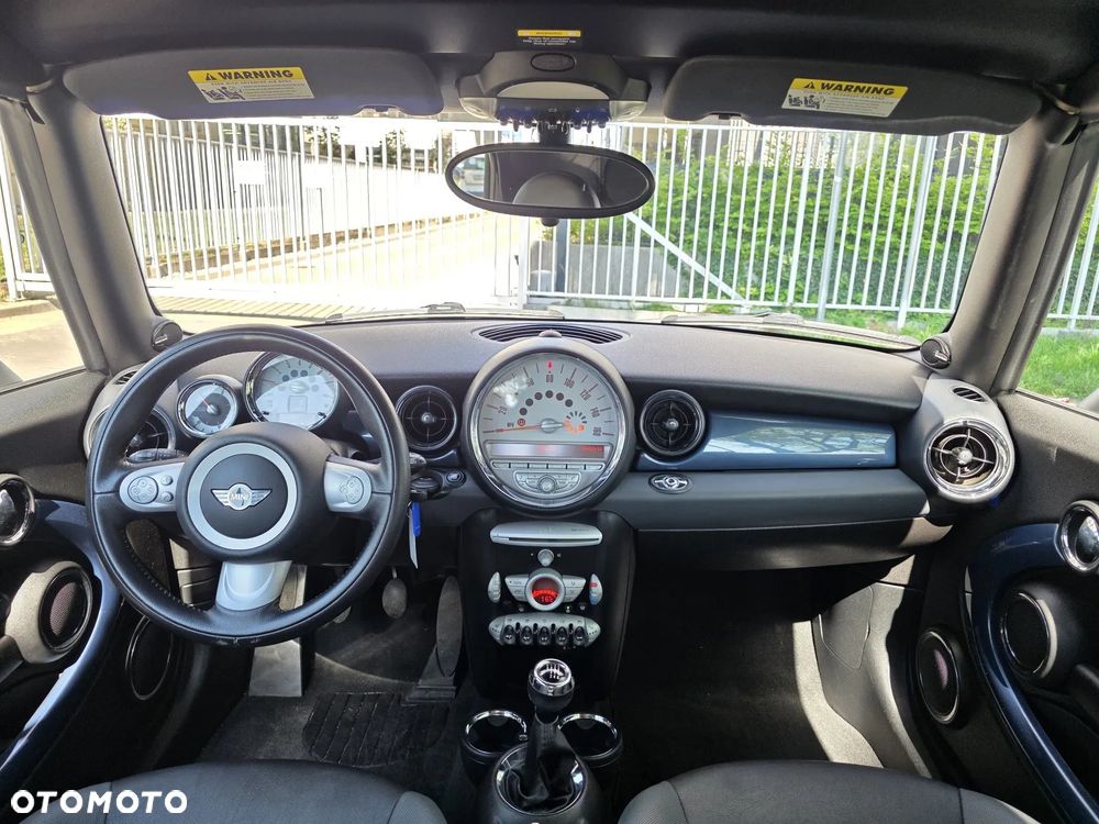 MINI Cooper Standard - 11