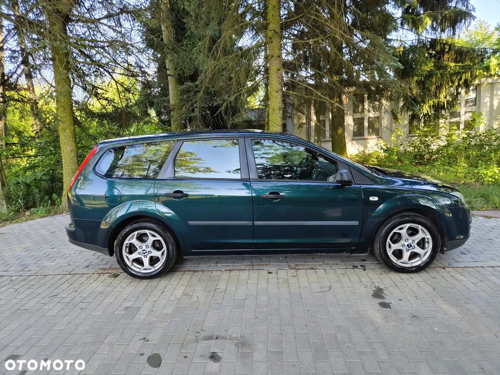 Ford Focus - 33