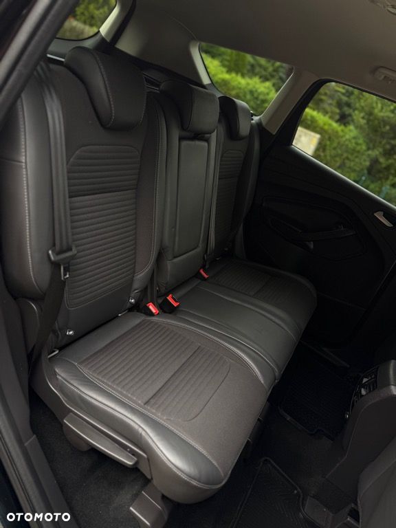 Ford Kuga 2.0 TDCi 4x4 Titanium - 25