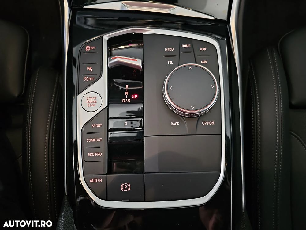 BMW Seria 3 330i xDrive AT - 18