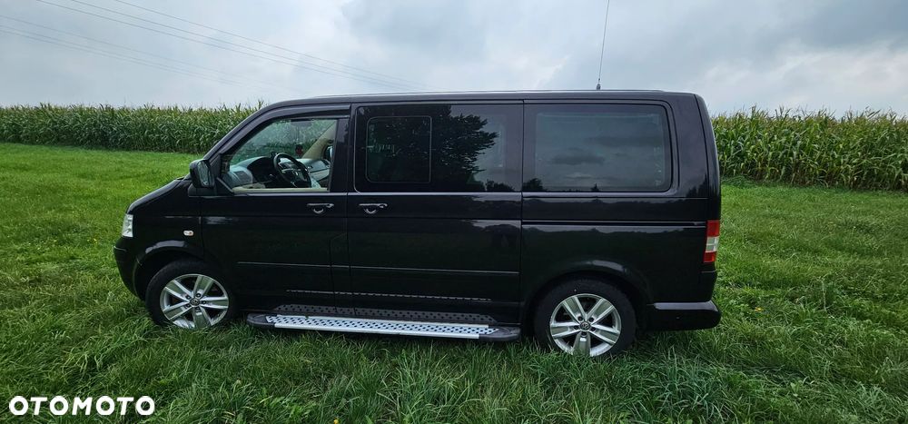 Volkswagen Multivan - 17