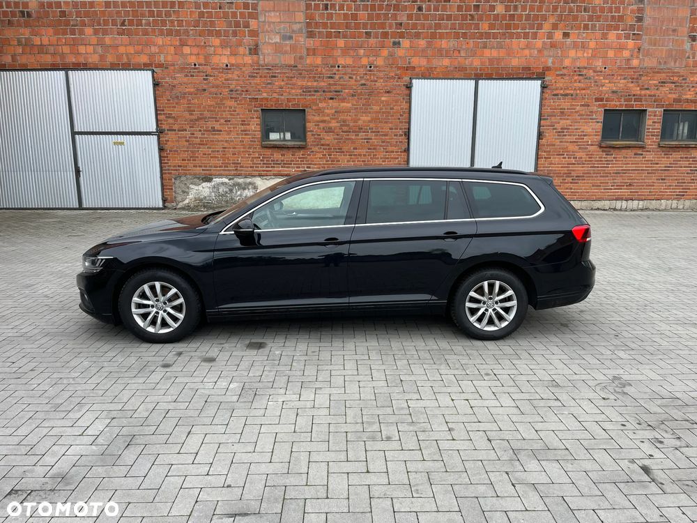 Volkswagen Passat - 2