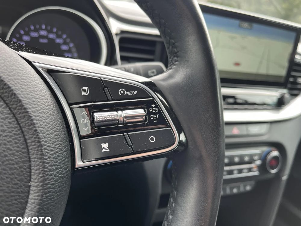 Kia XCeed 1.5 T-GDI Business Line DCT - 21