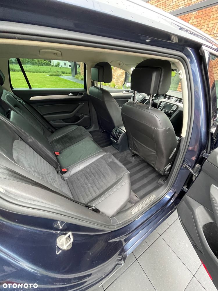 Volkswagen Passat 1.6 TDI BMT Comfortline - 17