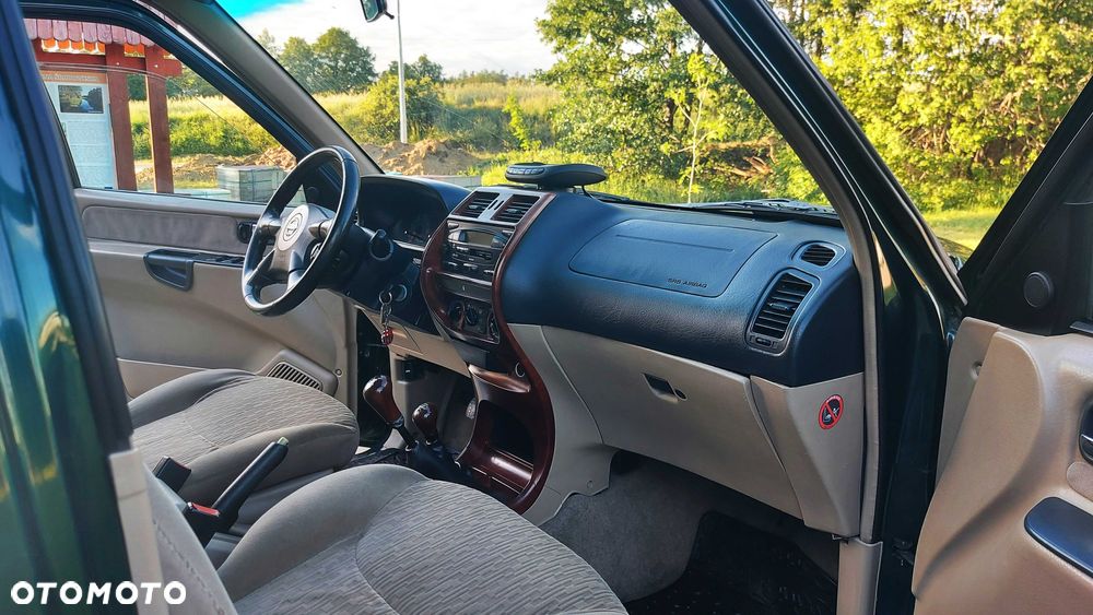 Nissan Terrano - 7