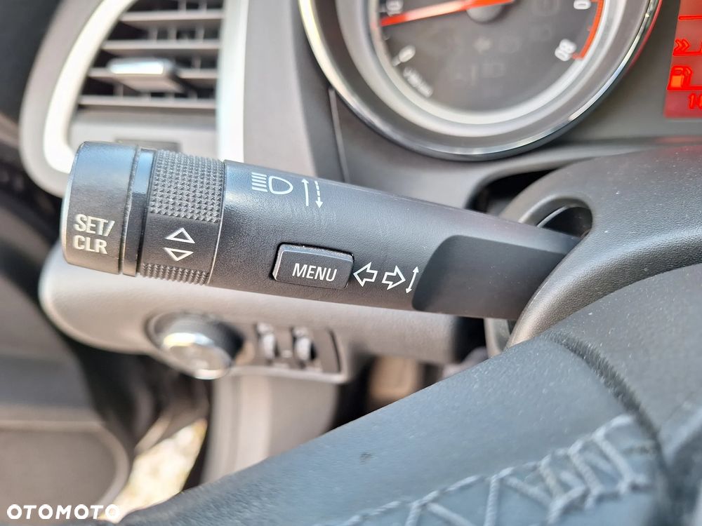 Opel Astra 1.6 Turbo Sport - 36