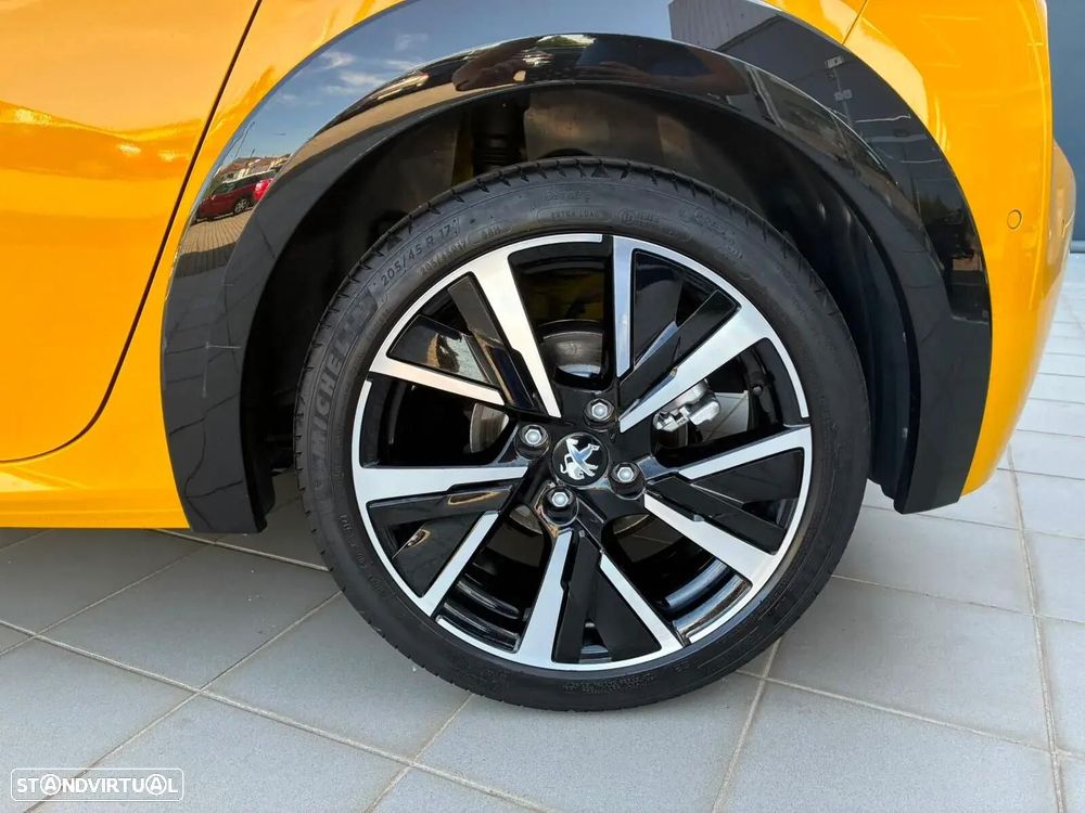 Peugeot 208 - 9