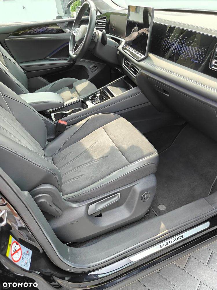Volkswagen Tiguan 2.0 TDI Elegance DSG - 25