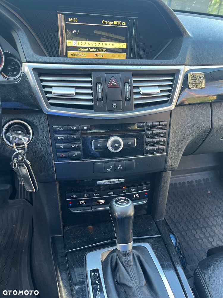 Mercedes-Benz Klasa E 200 CDI DPF BlueEFFICIENCY Automatik Avantgarde - 7