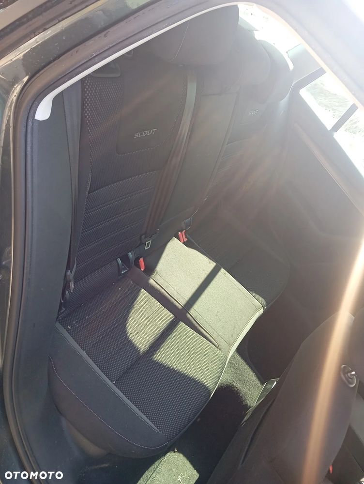 Skoda Octavia 2.0 TSI 4x4 DSG Scout - 9