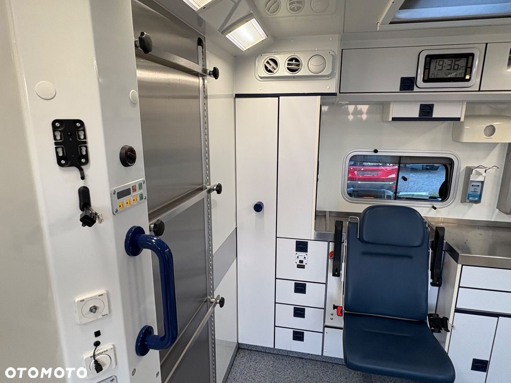 Mercedes-Benz SPRINTER 519CDI 3.0 V6 AUTOMAT 7G AMBULANS/KARETKA - 15
