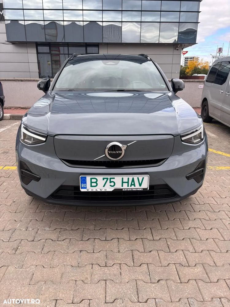 Volvo XC 40 Recharge Twin Motor AWD Plus - 6