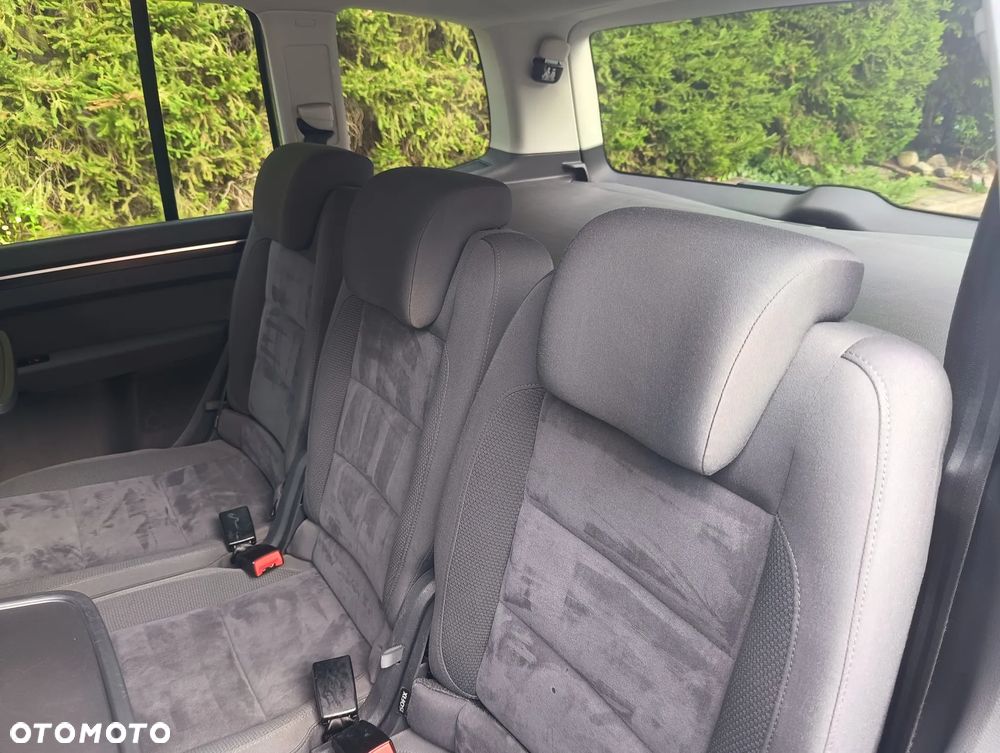 Volkswagen Touran 1.6 TDI DPF BlueMotion Technology DSG Comfortline - 15