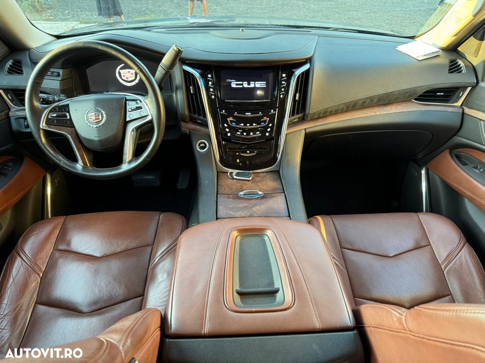 Cadillac Escalade - 6