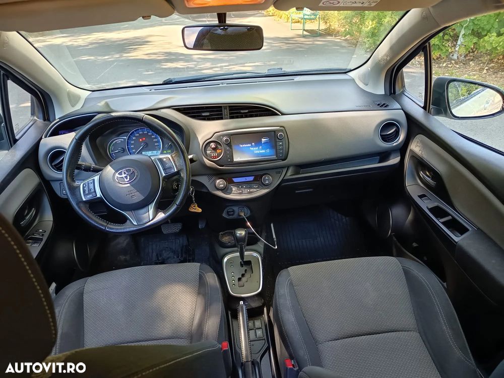 Toyota Yaris ver-1-5-l-vvt--ie-multidrive-s-active - 5