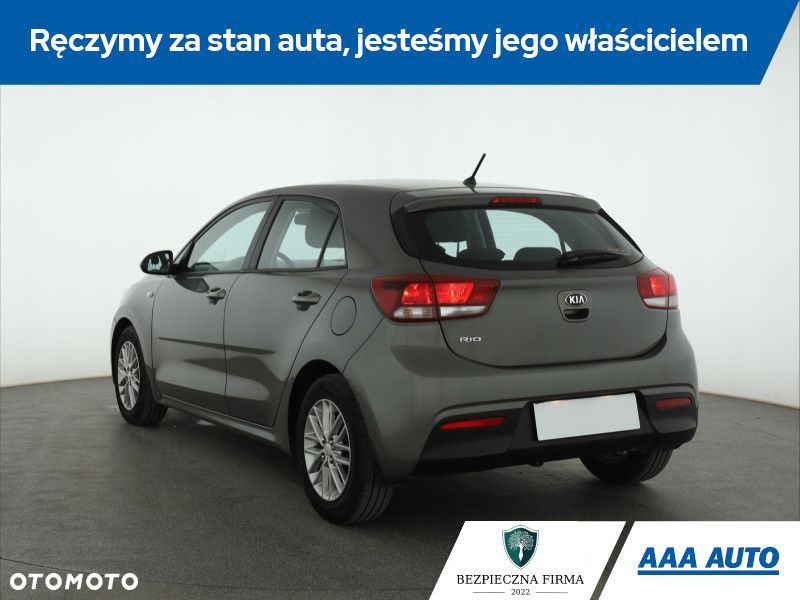 Kia Rio - 6
