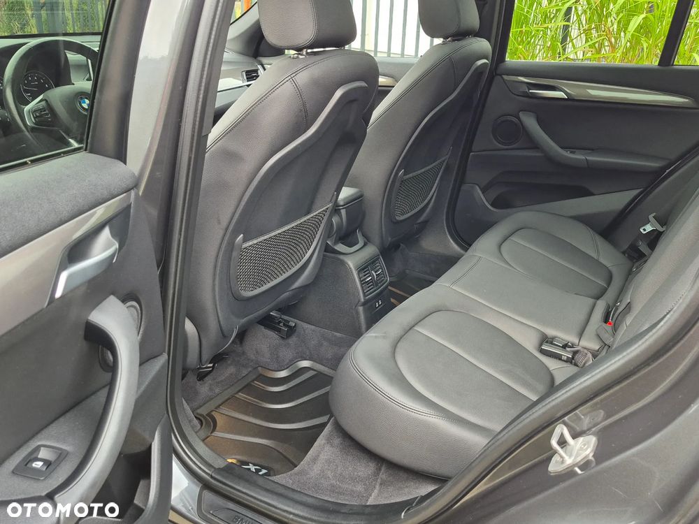 BMW X1 - 18