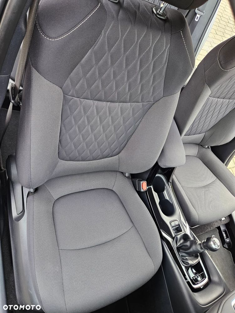 Toyota Corolla 1.5 Comfort - 32