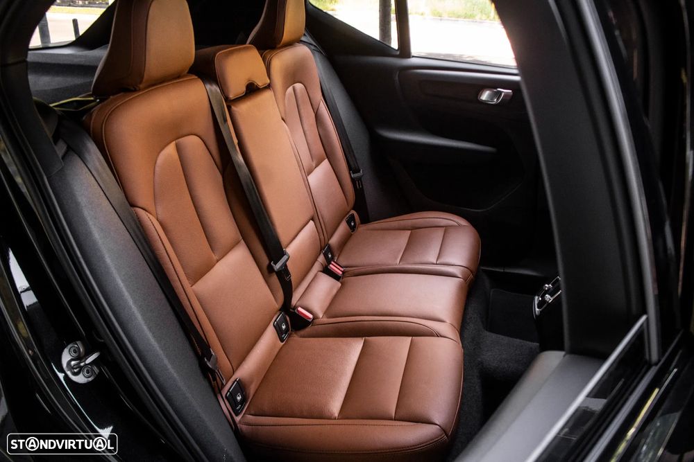 Volvo XC 40 Recharge 78 kWh Twin Motor Ultimate - 32
