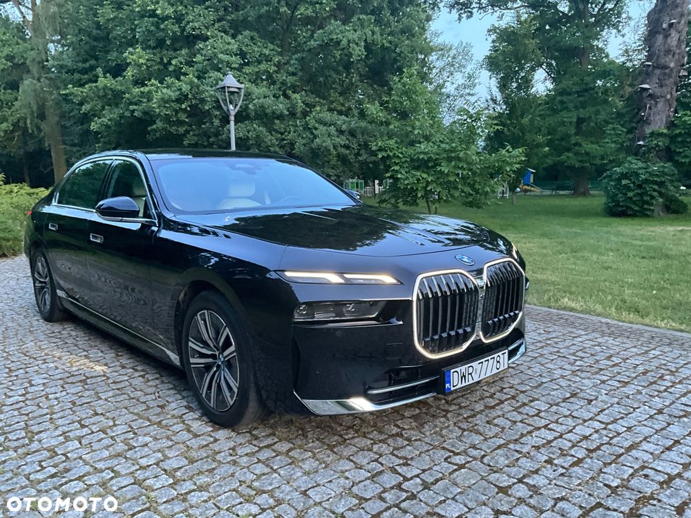 BMW Seria 7 - 12