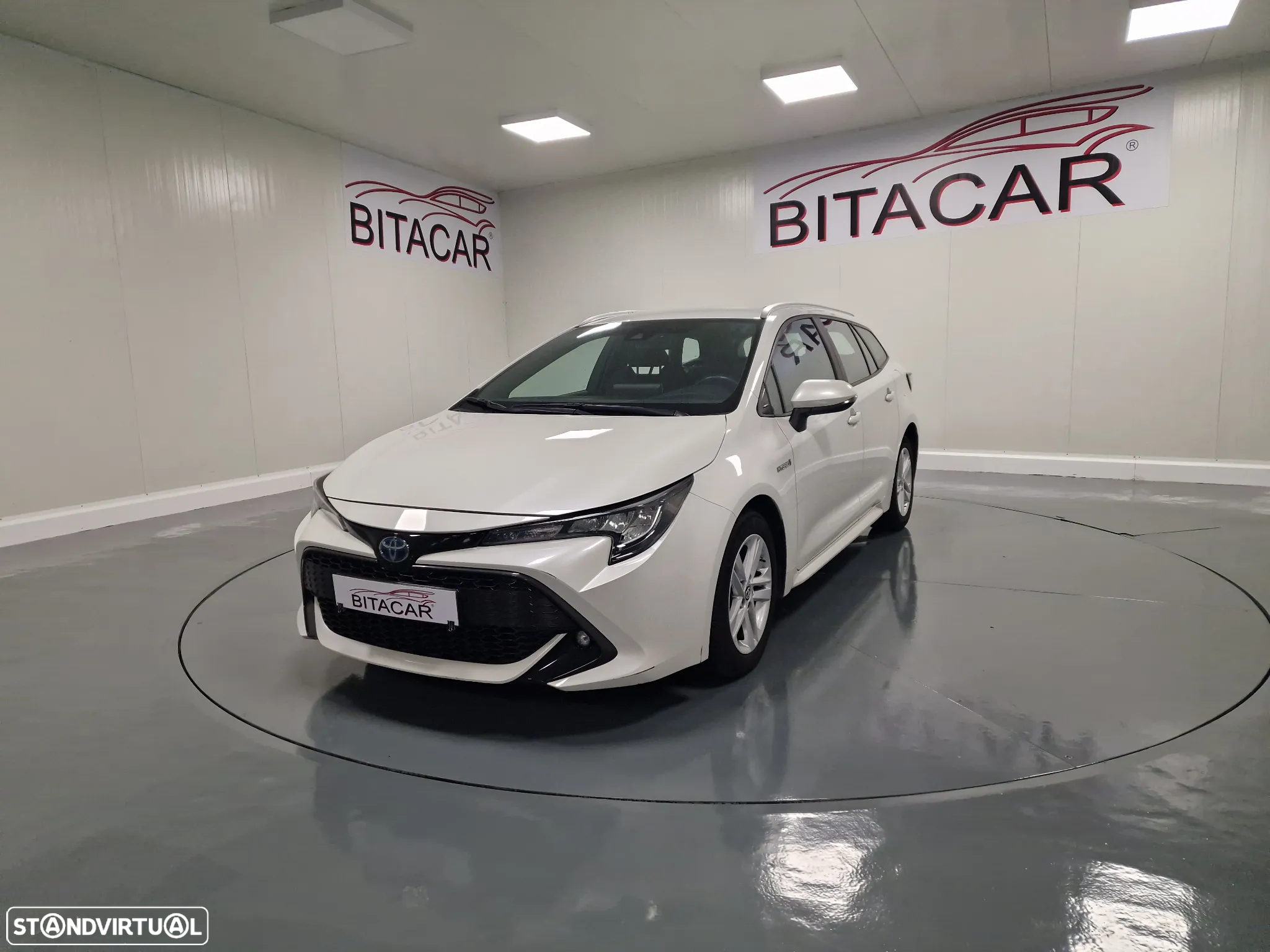 Toyota Corolla Touring Sports 1.8 Hybrid Comfort - 4