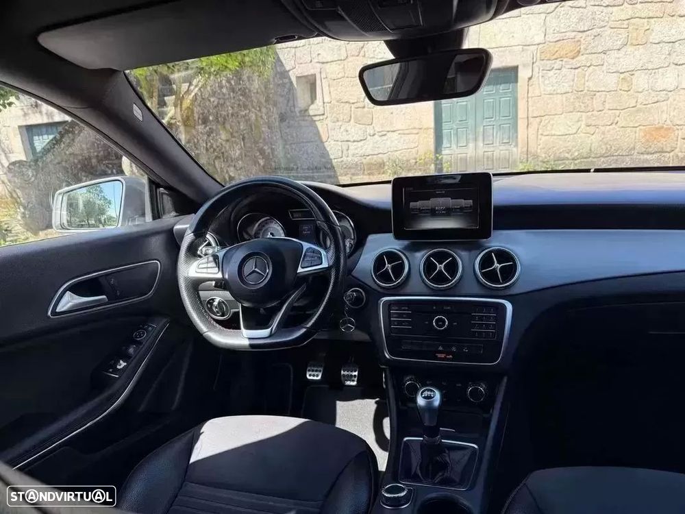 Mercedes-Benz CLA 200 d Shooting Brake AMG Line — fotografia 21