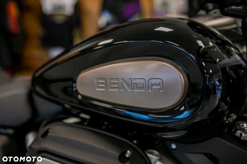 Benda Chinchilla 125 - 9