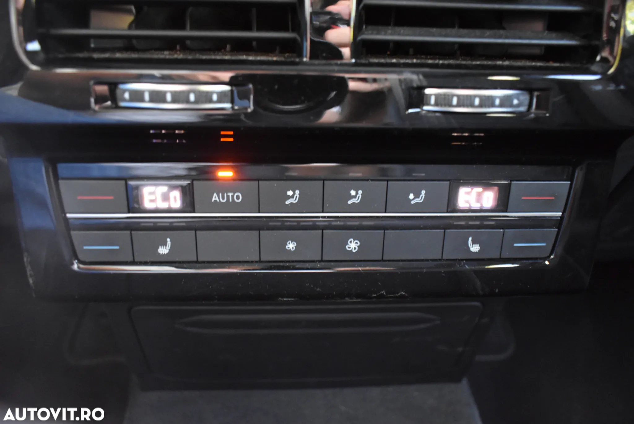 Volkswagen Touareg 3.0 V6 TSI OPF 4Motion Aut. R-Line - 12