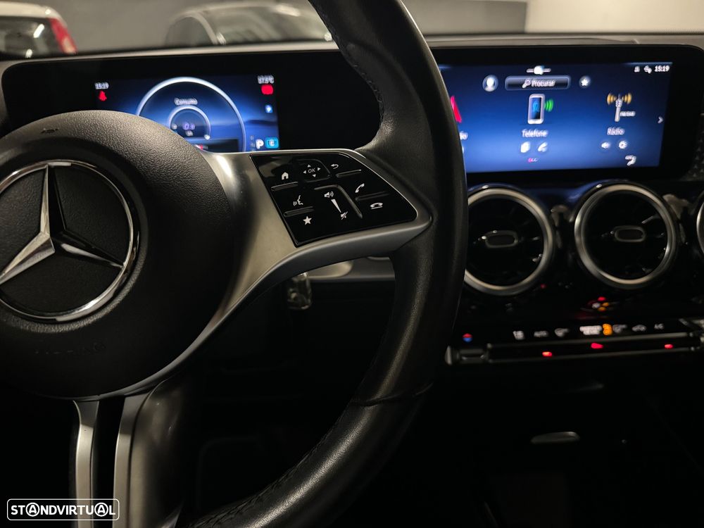 Mercedes-Benz GLB 180 d Progressive - 27