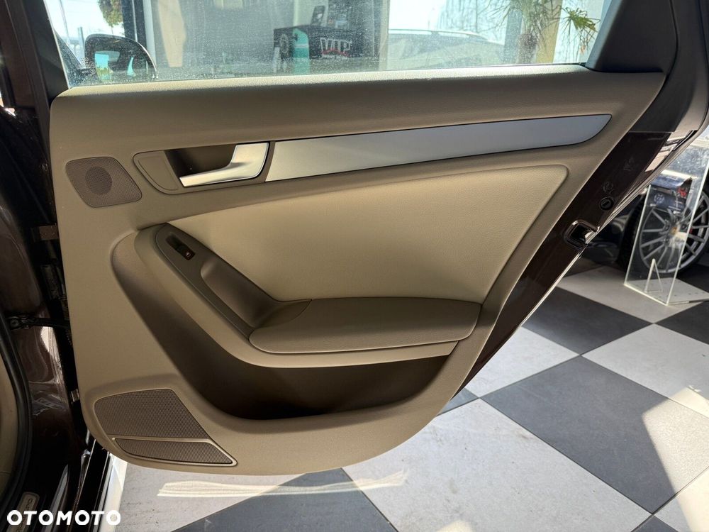 Audi A4 Allroad - 13