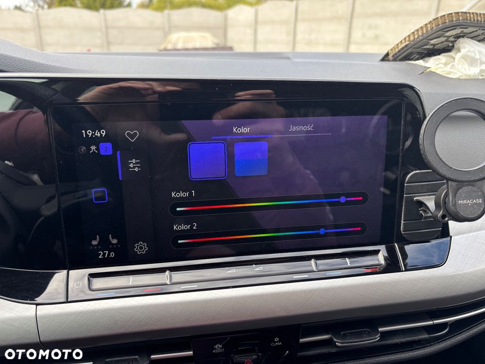 Volkswagen Golf - 22