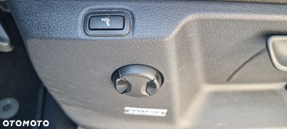 Volkswagen Golf Sportsvan - 12