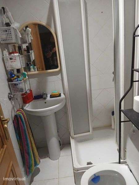 Vende-se T3 no Fogueteiro - Grande imagem: 4/7