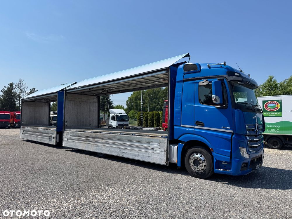 Mercedes-Benz Actros - 1