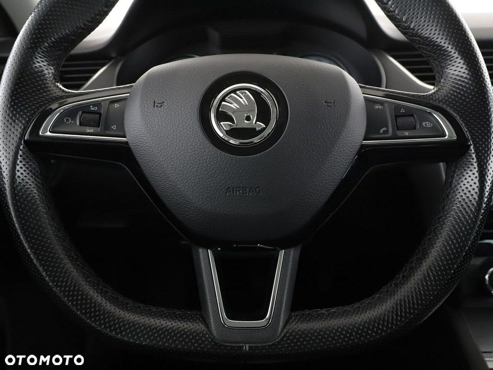 Skoda Octavia 1.4 TSI Ambition DSG - 22