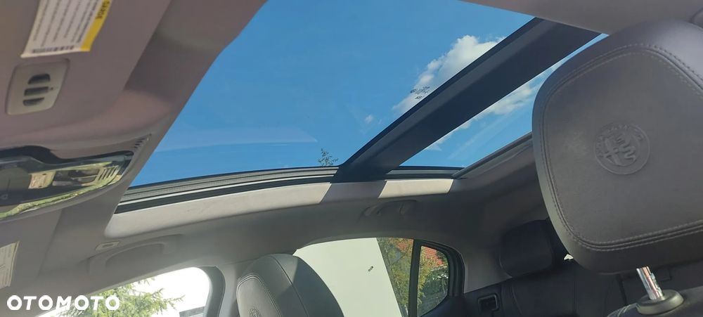 Alfa Romeo Stelvio - 22